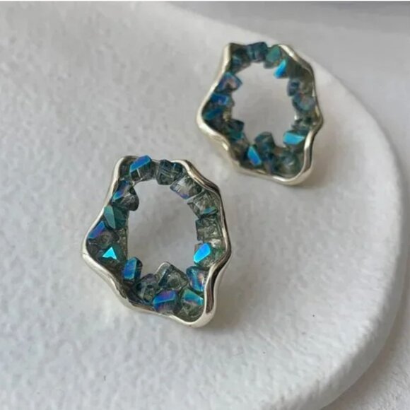 🌻❤️❤️ FREE Geode Boho Stone Faux Party Classy Modern Hipster Art Chic Earrings - Picture 1 of 3